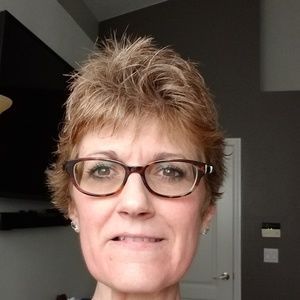 Meet your Posher, Marianne